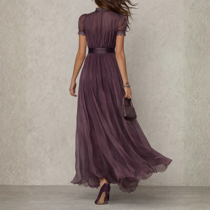 Vivien | Vestido maxi em chiffon com renda