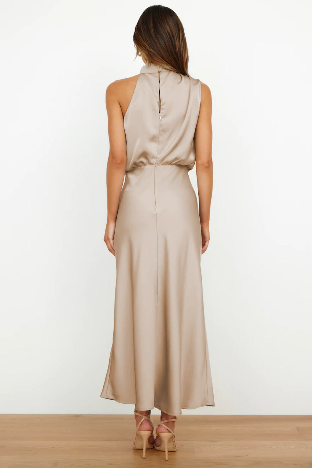 Tyra | Elegant Halter Neck Evening Dress