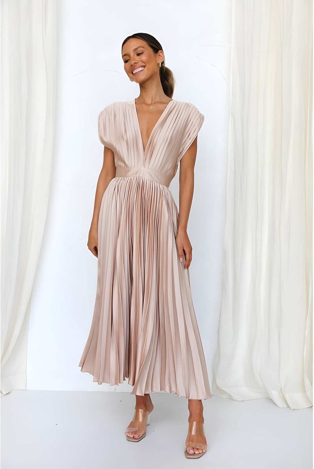 Selina | Pleated Sleeveless Dress with Zip Detail