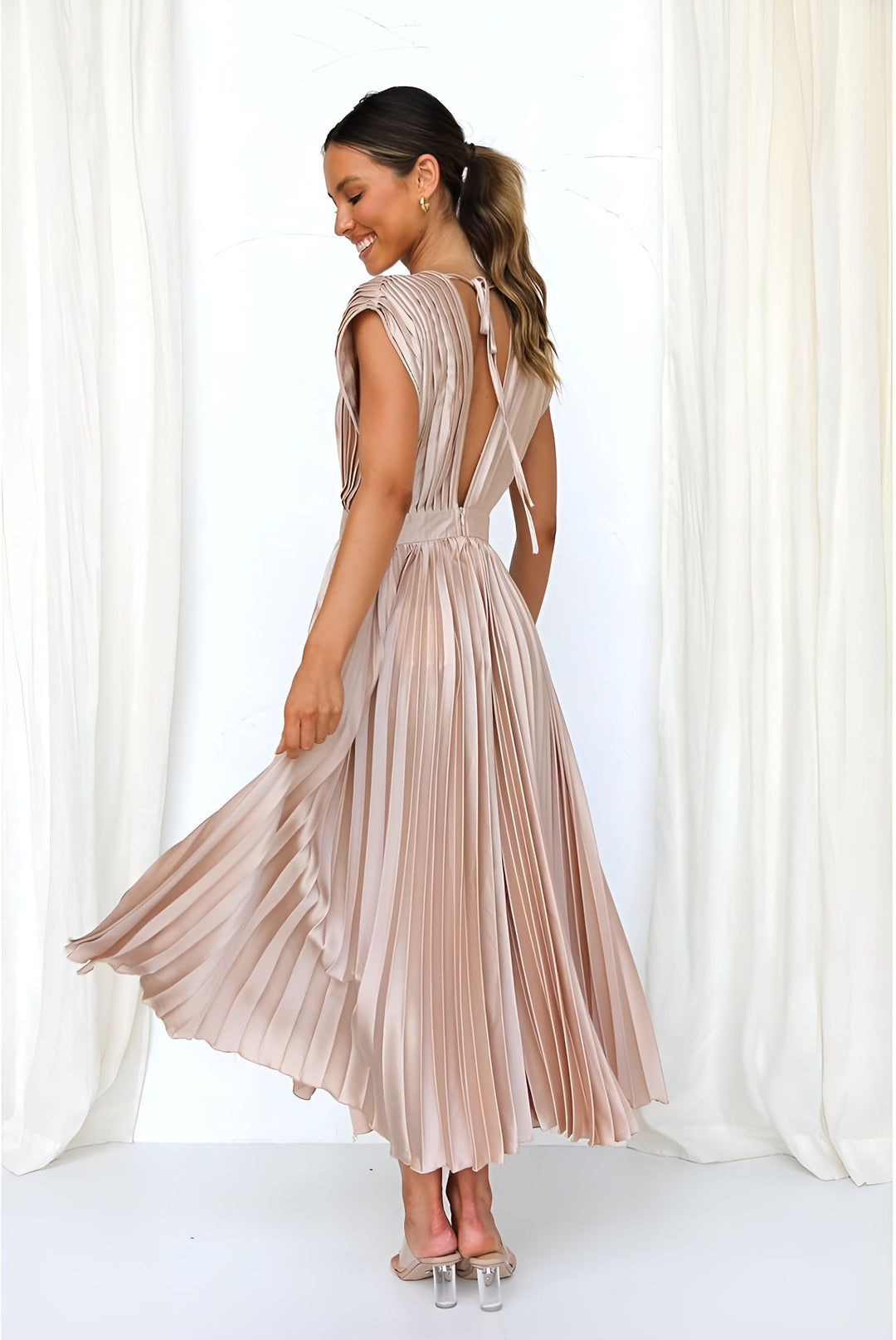 Selina | Pleated Sleeveless Dress with Zip Detail