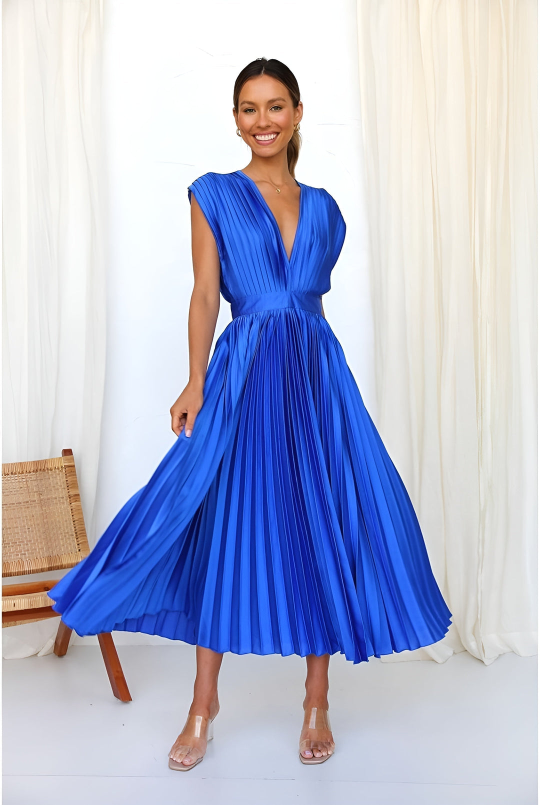 Selina | Pleated Sleeveless Dress with Zip Detail