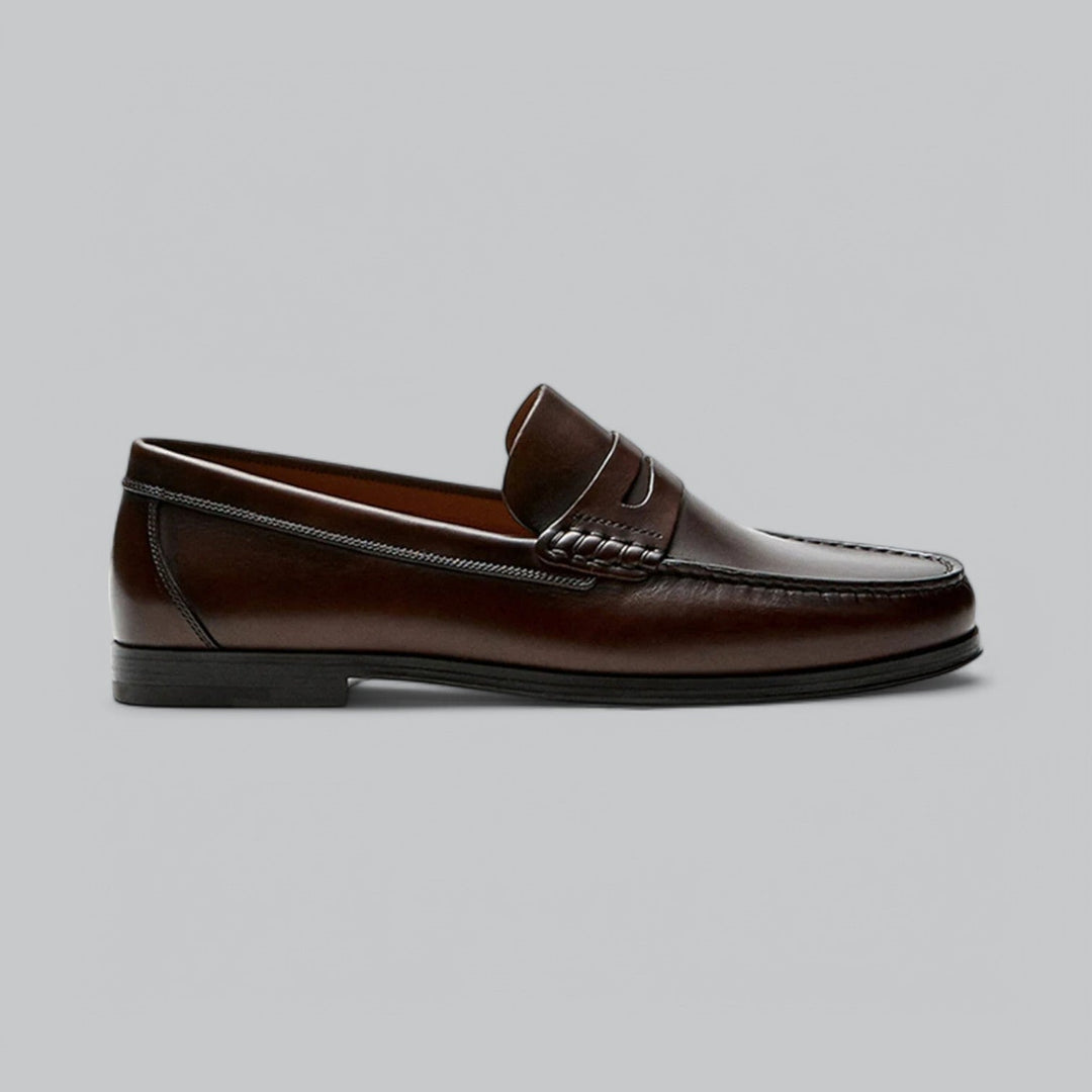 Sapatos de vela em pele elegantes