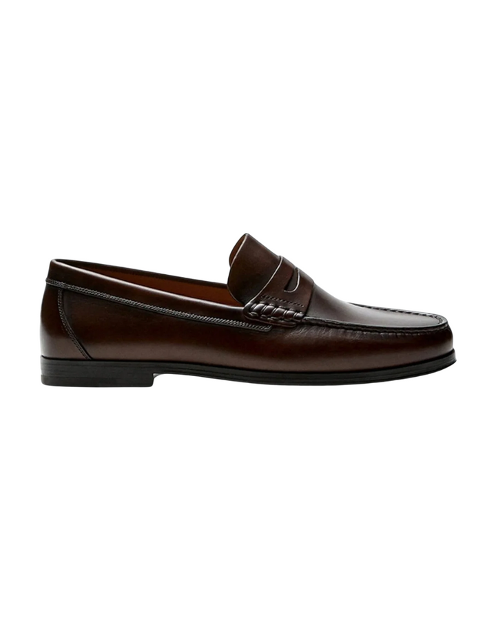 Sapatos de vela em pele elegantes