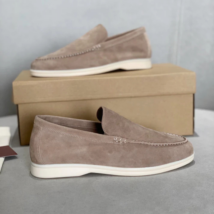 Mocassins Elegantes em Camurça