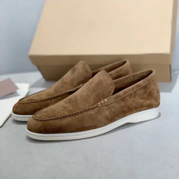 Mocassins Elegantes em Camurça