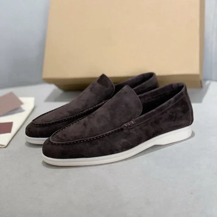 Mocassins Elegantes em Camurça