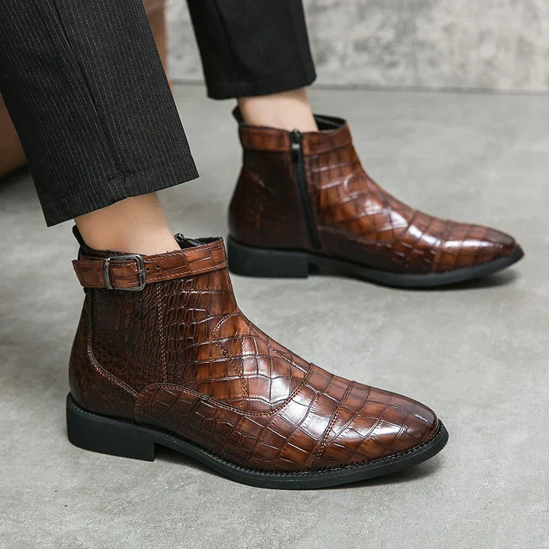 Dylan™ | Botas de pele sintética com fivela
