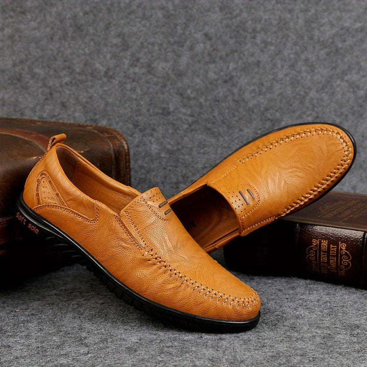 Mocassins elegantes de couro