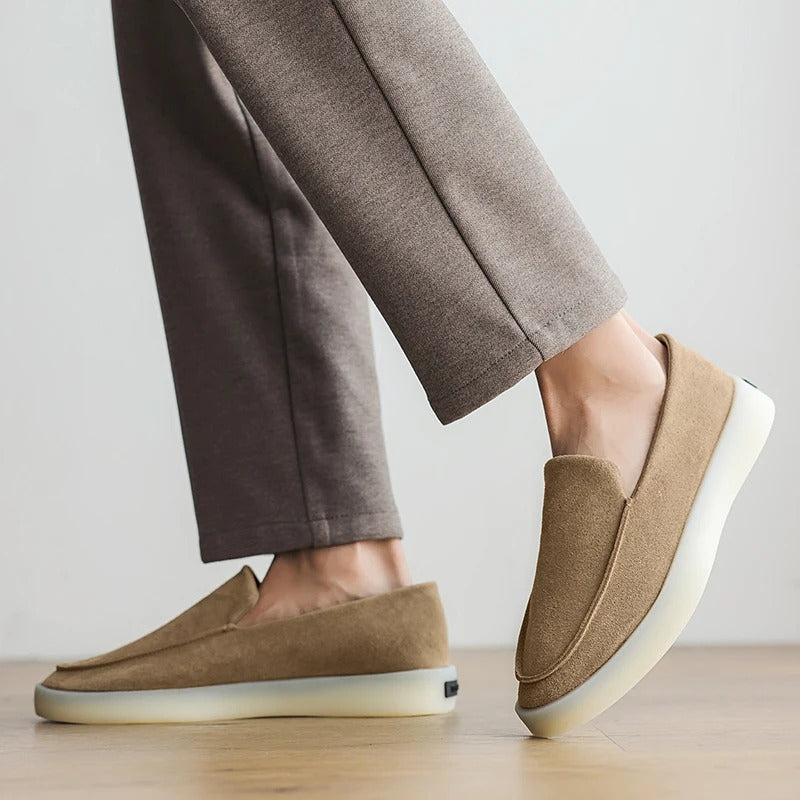 Mocassins Clássicos de Camurça para Negócios