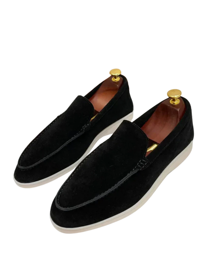 Clássicos mocassins em camurça