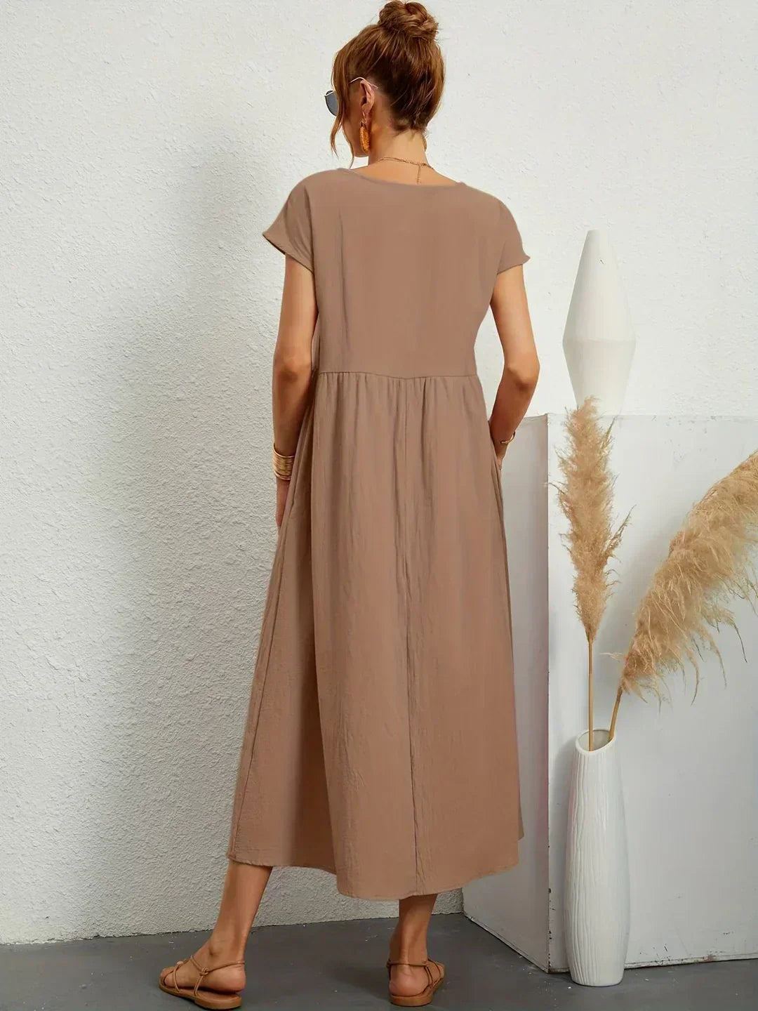 Gabriel™ — Elegante vestido midi com design fluido