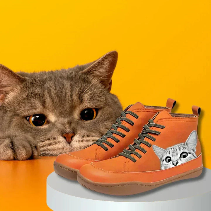 Tânia | Cat-friendly boots