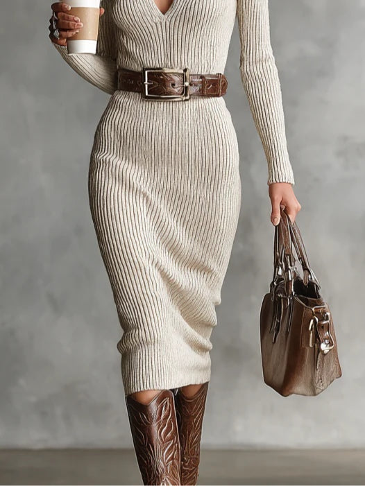 Sílvia | Vestido justo de gola alta