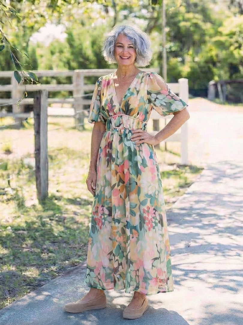 Audrey | Vestido curto com mangas curtas e cintura franzida
