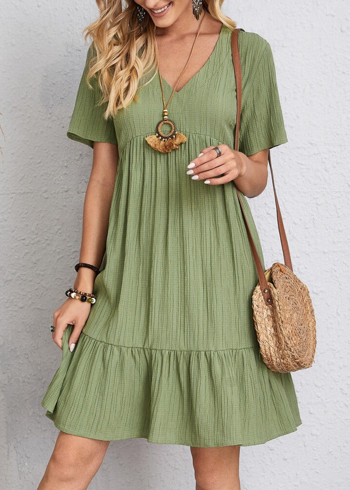 Enora - An elegant dress that enhances the bump